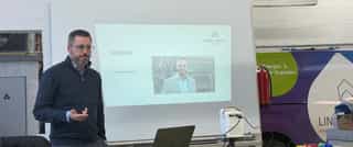 Am 18. Februar 2026 traf sich das Qualitäts-Netzwerk Handwerk Troisdorf bei Werbetechnik Kleiner, um über Liquiditätssicherung, effiziente Prozesse und unternehmerische Freiräume im Handwerk zu sprechen.